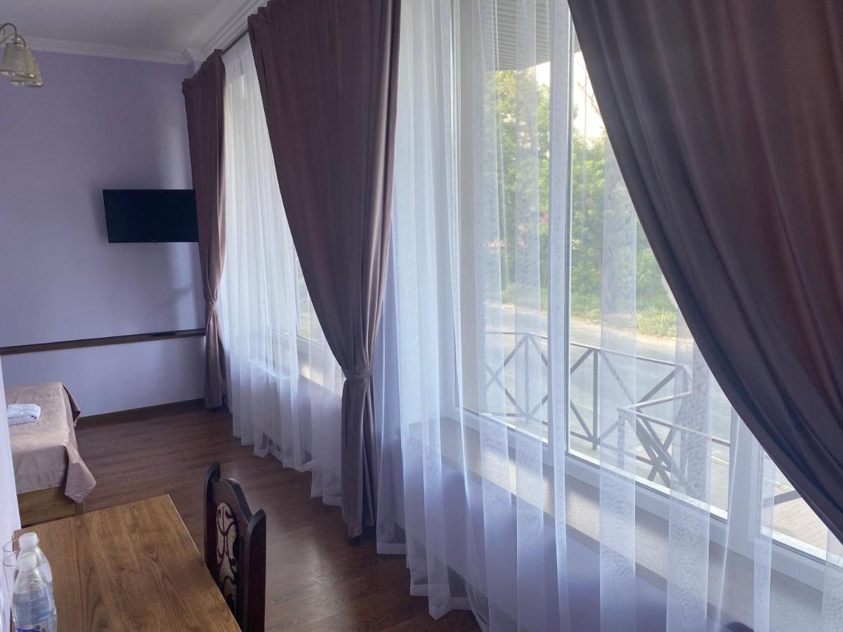 Grand Hotel Mohyliv-Podilskyi Exterior foto